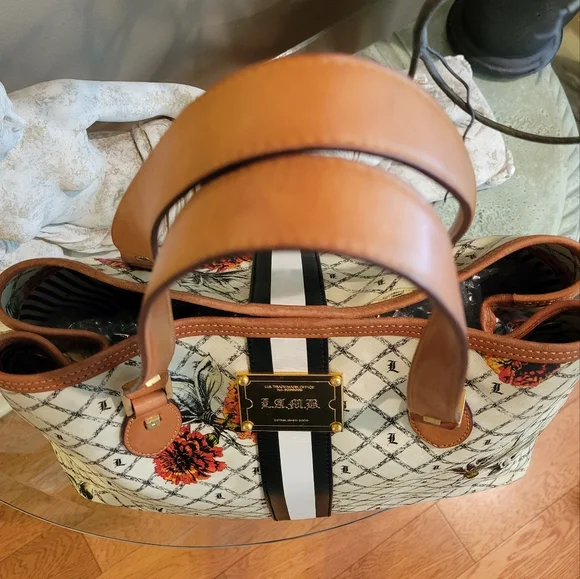 L.A.M.B. by Gwen Stefani Marigold Bag #365 - Picture 5 of 16